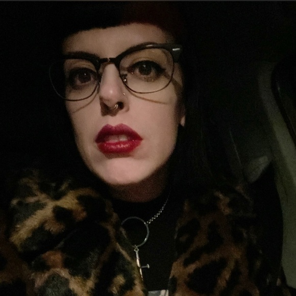 Meet your Posher, Hanna - Picture 4 of 4